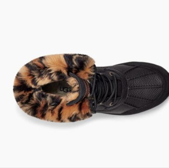 Ugg boots - Picture 3 of 4